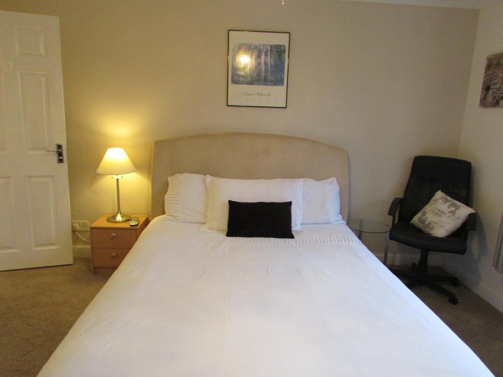 Sleepneat Bed & Breakfast Ascot  Phòng bức ảnh