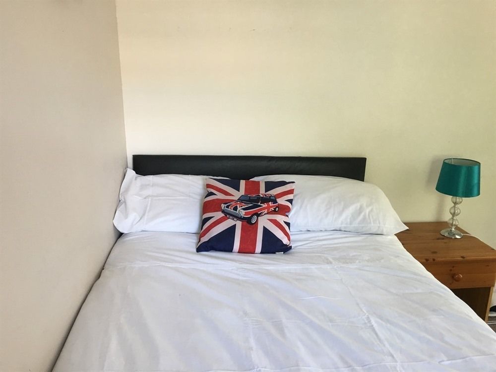 Sleepneat Bed & Breakfast Ascot  Ngoại thất bức ảnh